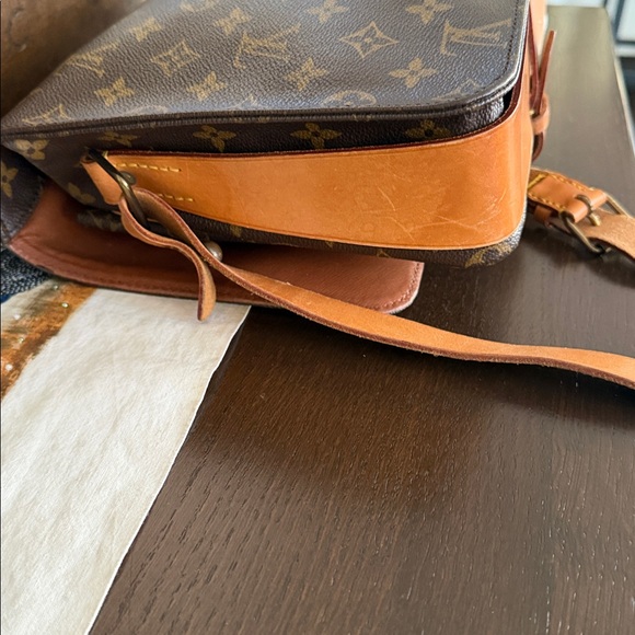Gorgeous Vintage “LOUIS VUITTON Cartouchiere” Bag 💼 - Picture 7 of 13